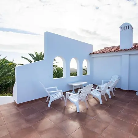 A House With A View Vila